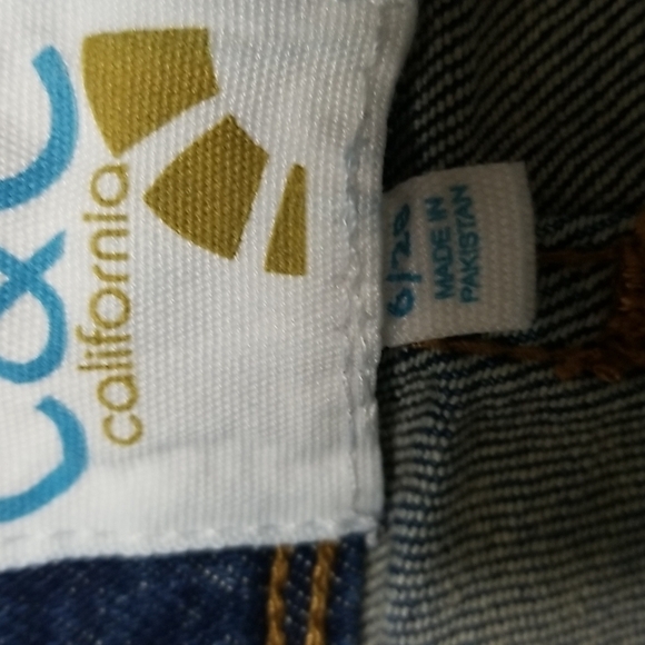 C&C California High Waist  button fly distressed jeans - Picture 2 of 8